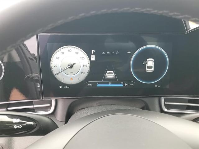 new 2025 Hyundai Elantra car, priced at $25,718
