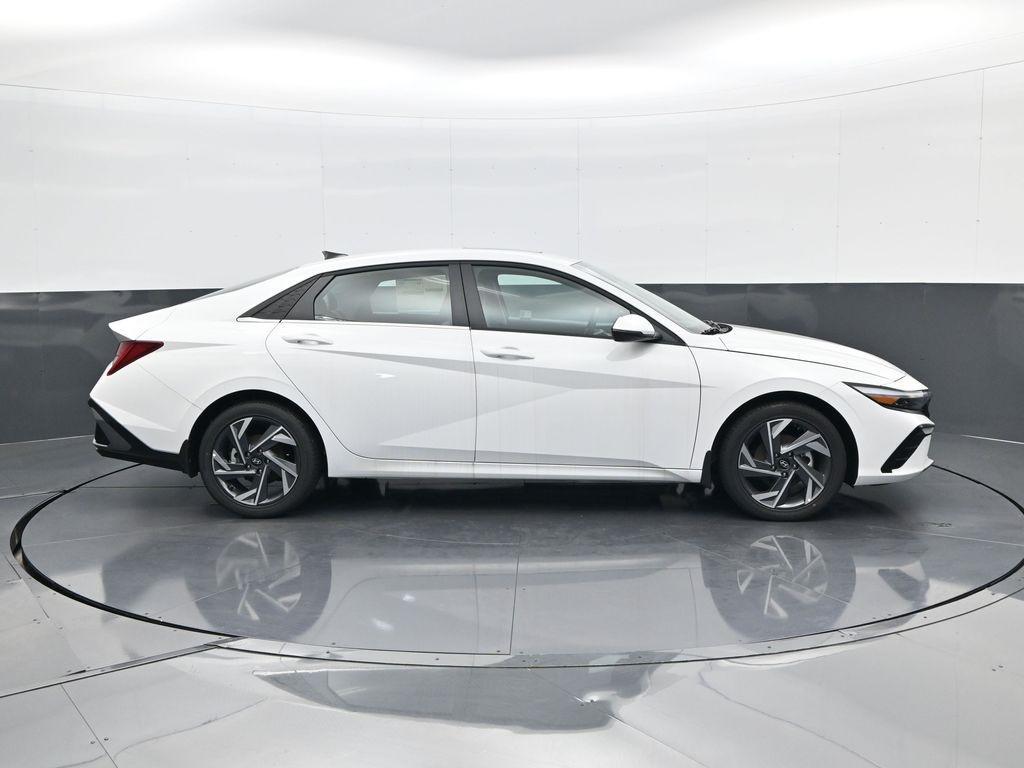 new 2025 Hyundai ELANTRA HEV car, priced at $29,043
