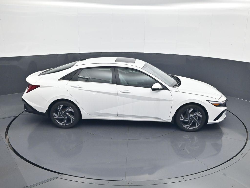 new 2025 Hyundai ELANTRA HEV car, priced at $29,043