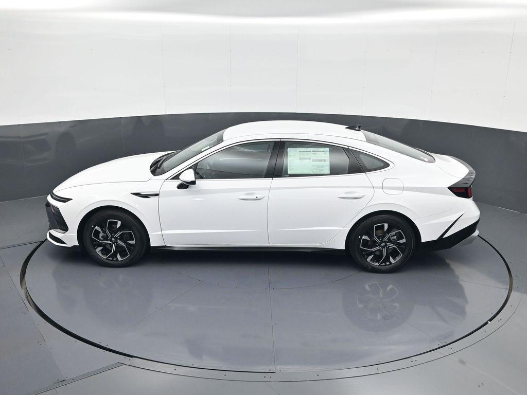 new 2025 Hyundai Sonata car, priced at $28,123