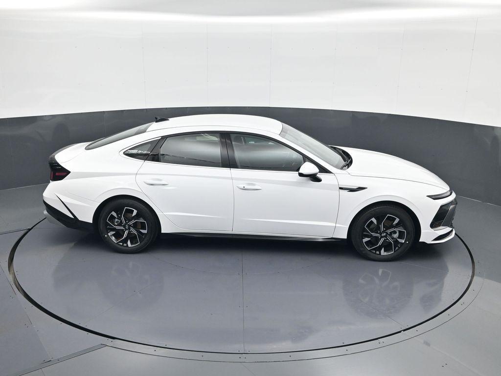 new 2025 Hyundai Sonata car, priced at $28,123