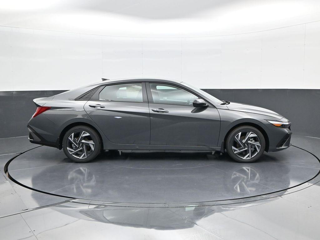 new 2025 Hyundai ELANTRA HEV car, priced at $25,465