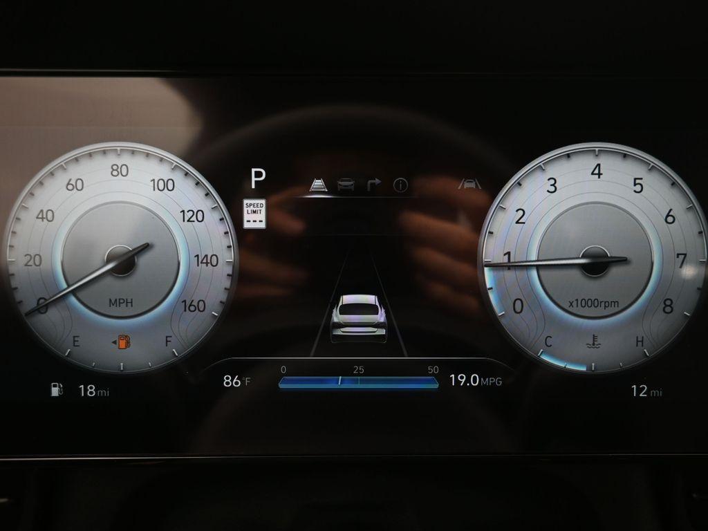 new 2025 Hyundai Elantra car, priced at $28,596