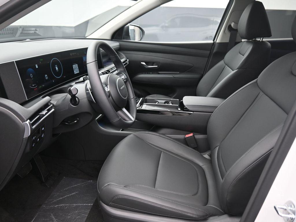 new 2025 Hyundai TUCSON Hybrid car, priced at $33,961
