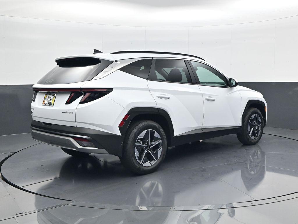 new 2025 Hyundai TUCSON Hybrid car, priced at $33,961
