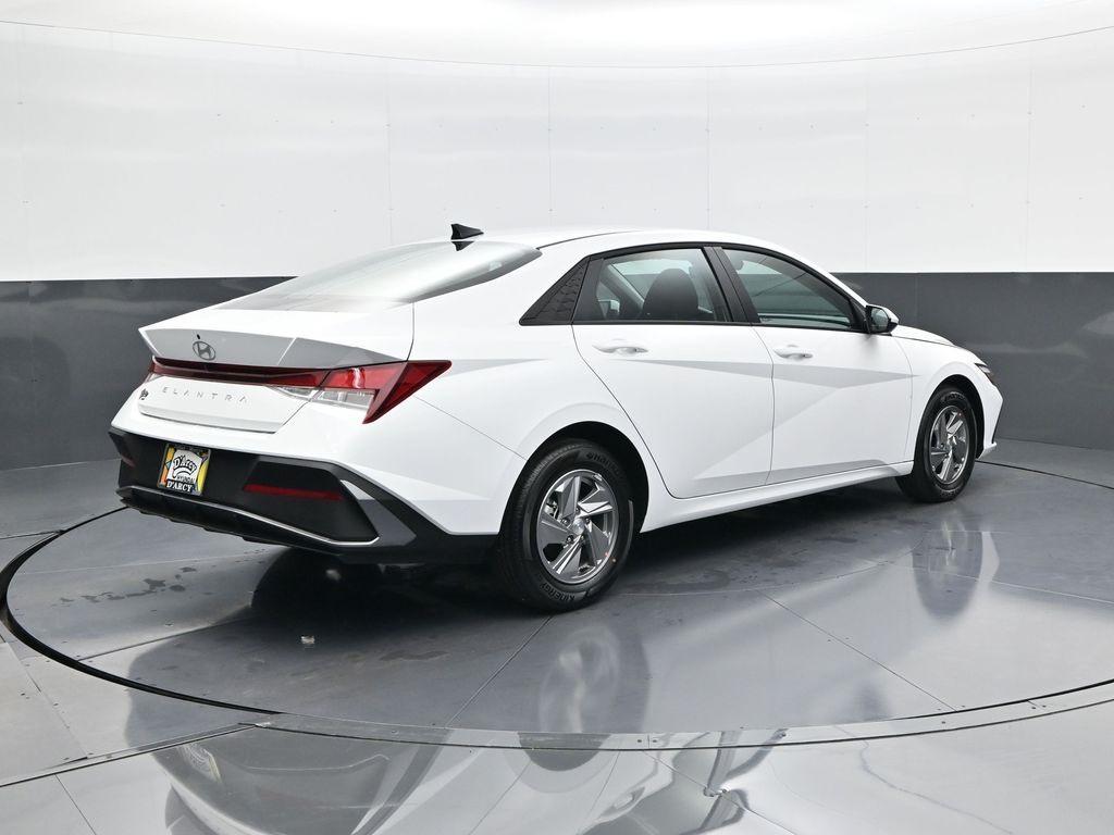new 2025 Hyundai Elantra car, priced at $22,159