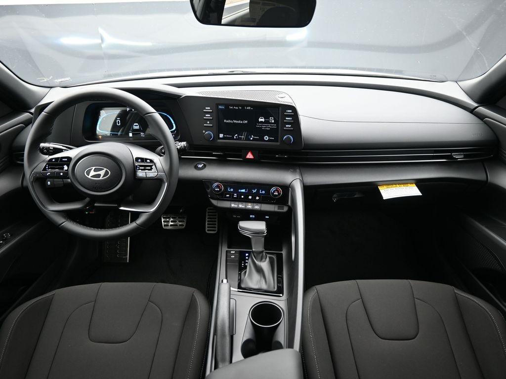 new 2025 Hyundai Elantra car, priced at $23,084