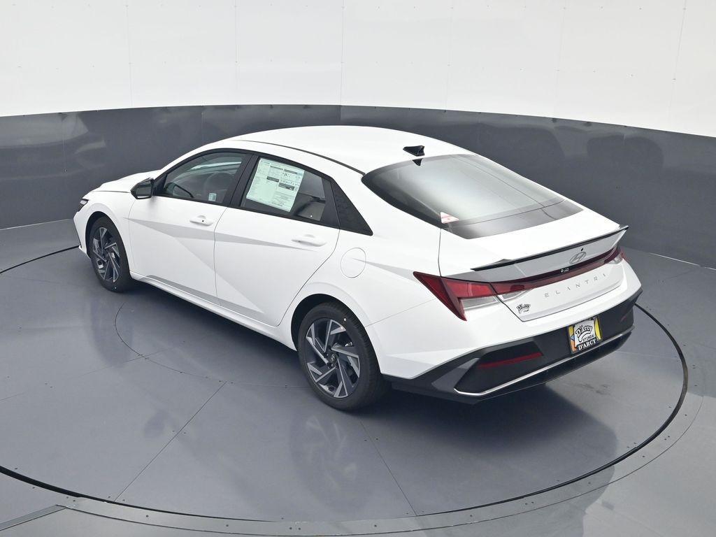 new 2025 Hyundai Elantra car, priced at $23,084