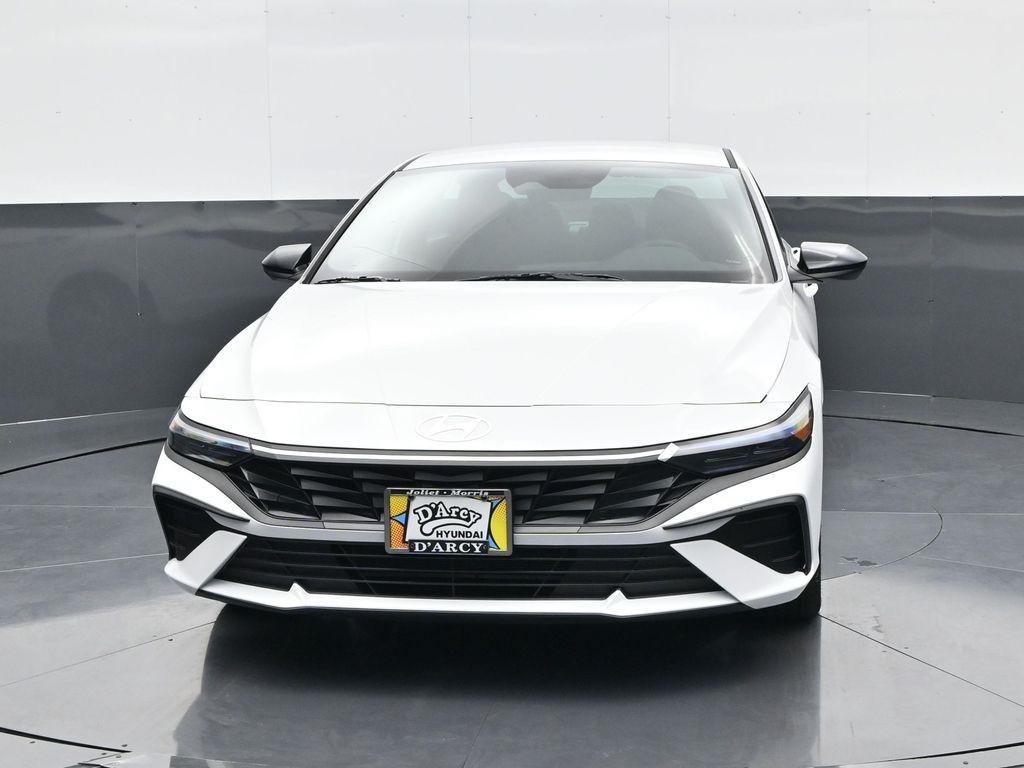 new 2025 Hyundai Elantra car, priced at $23,084