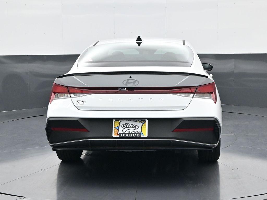 new 2025 Hyundai Elantra car, priced at $23,084