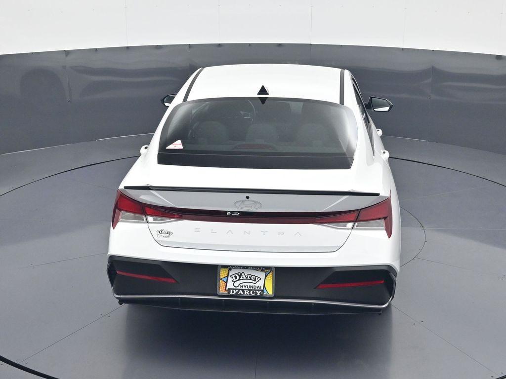 new 2025 Hyundai Elantra car, priced at $23,084
