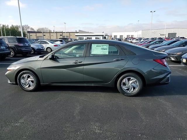 new 2025 Hyundai Elantra car, priced at $23,273