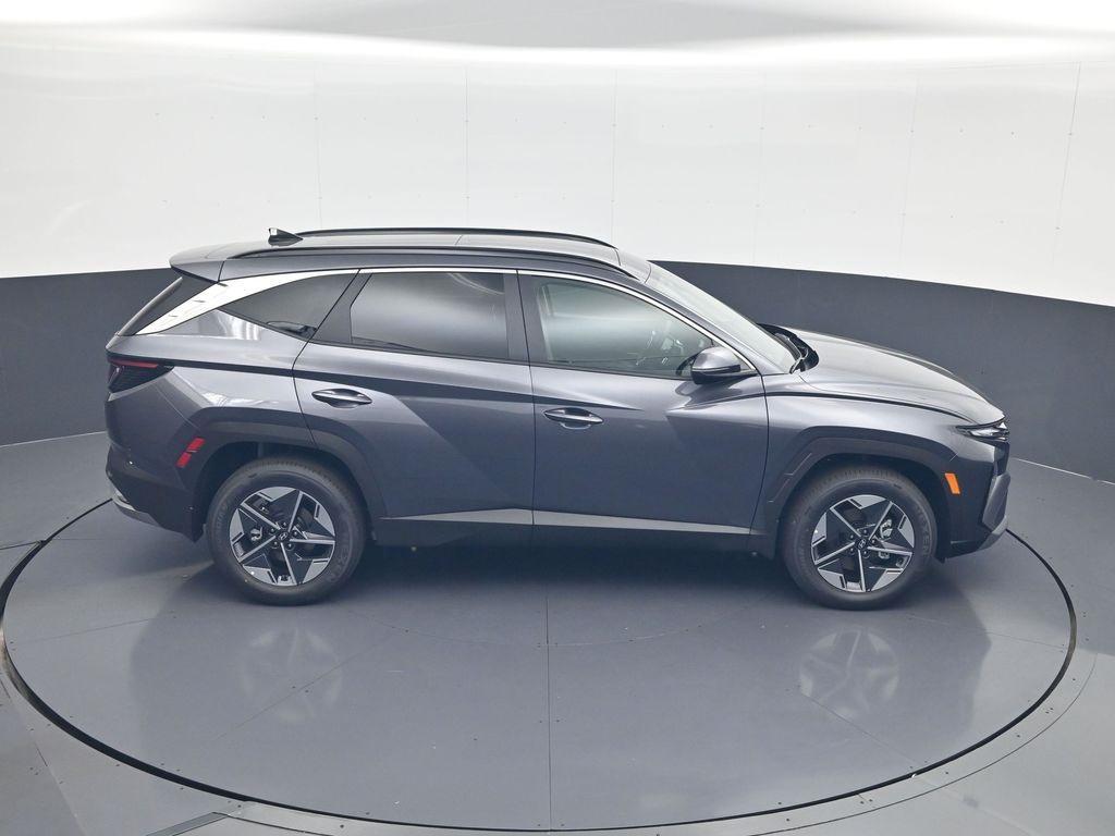 new 2025 Hyundai TUCSON Hybrid car, priced at $35,454