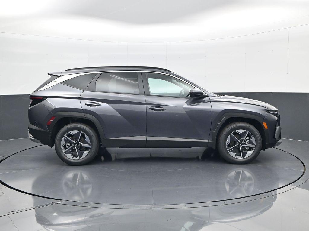 new 2025 Hyundai TUCSON Hybrid car, priced at $35,454