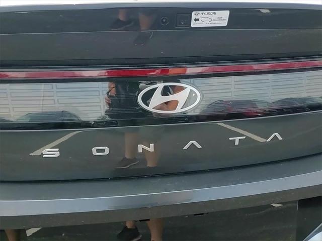 new 2025 Hyundai Sonata Hybrid car, priced at $31,184