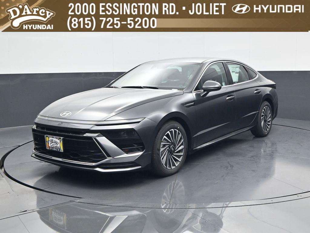 new 2025 Hyundai Sonata Hybrid car, priced at $30,434