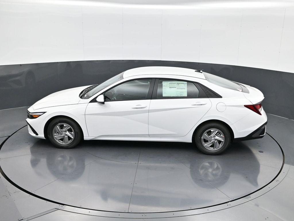 new 2025 Hyundai Elantra car, priced at $22,185