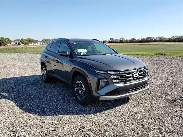 new 2025 Hyundai Tucson Hybrid car, priced at $34,945