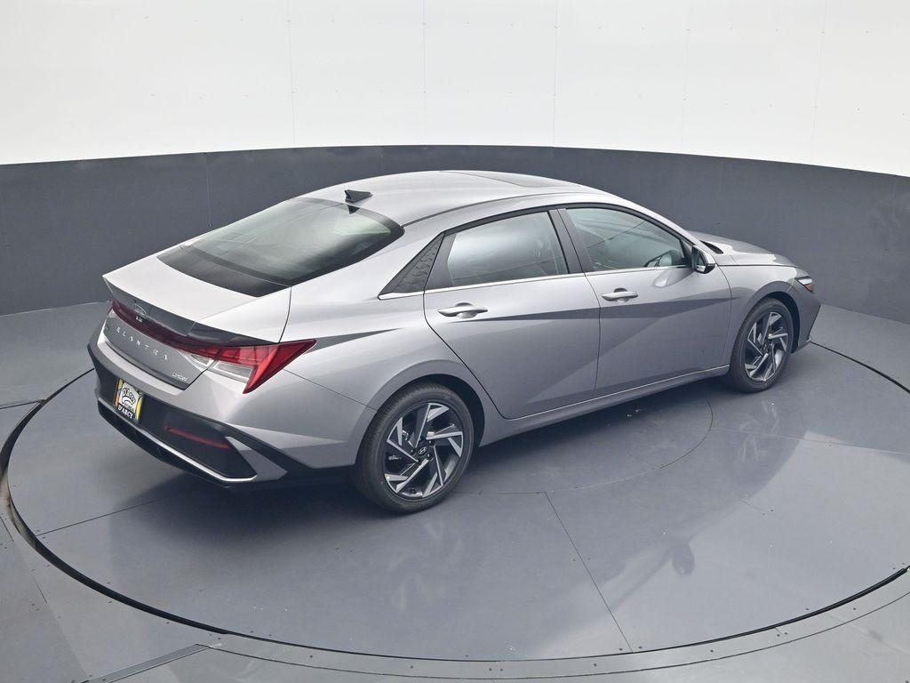 new 2025 Hyundai Elantra car, priced at $26,197