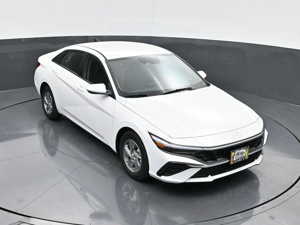 new 2025 Hyundai Elantra car, priced at $21,824