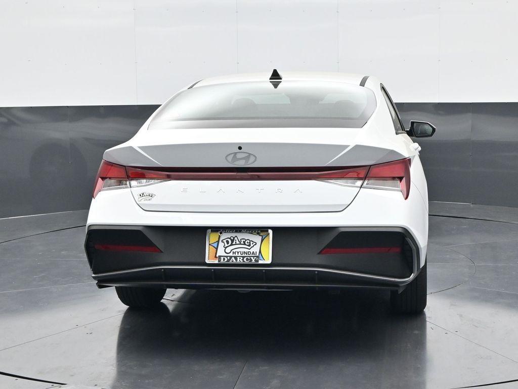 new 2025 Hyundai Elantra car, priced at $21,824