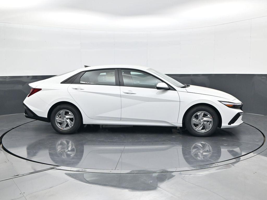 new 2025 Hyundai Elantra car, priced at $21,824