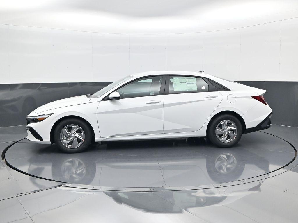 new 2025 Hyundai Elantra car, priced at $22,640