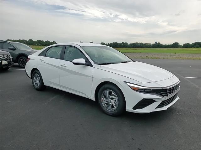 new 2024 Hyundai Elantra car, priced at $23,178