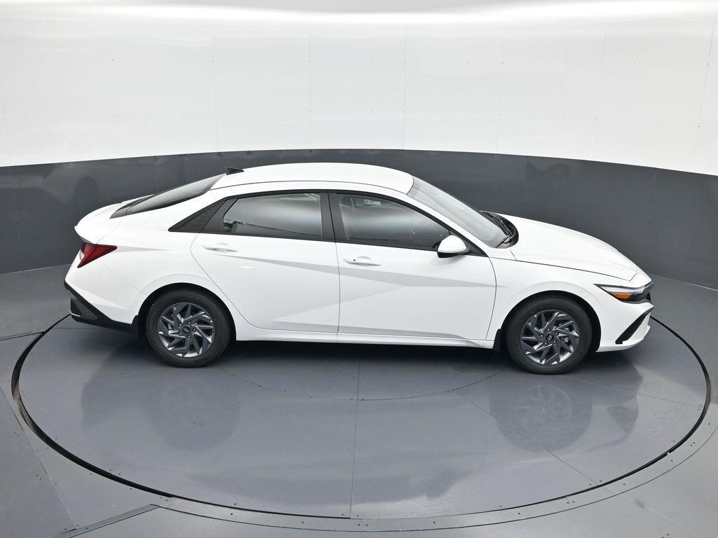 new 2025 Hyundai ELANTRA HEV car, priced at $24,759