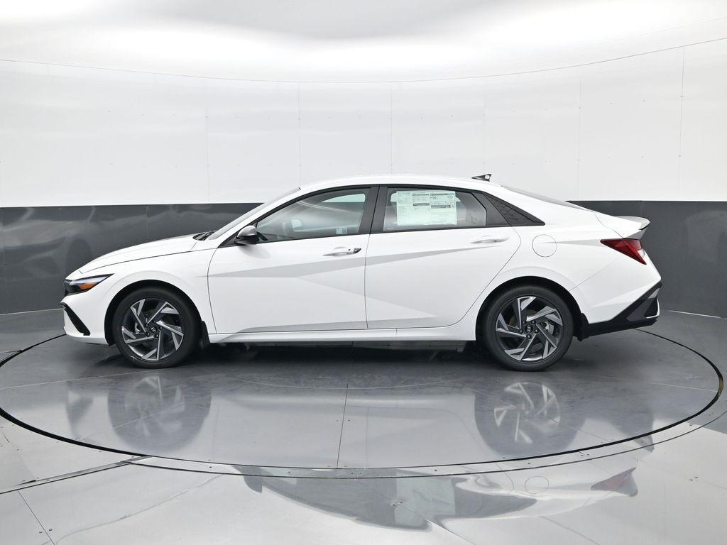 new 2025 Hyundai ELANTRA HEV car, priced at $25,795