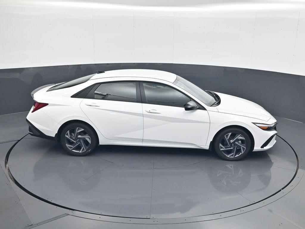 new 2025 Hyundai ELANTRA HEV car, priced at $25,795