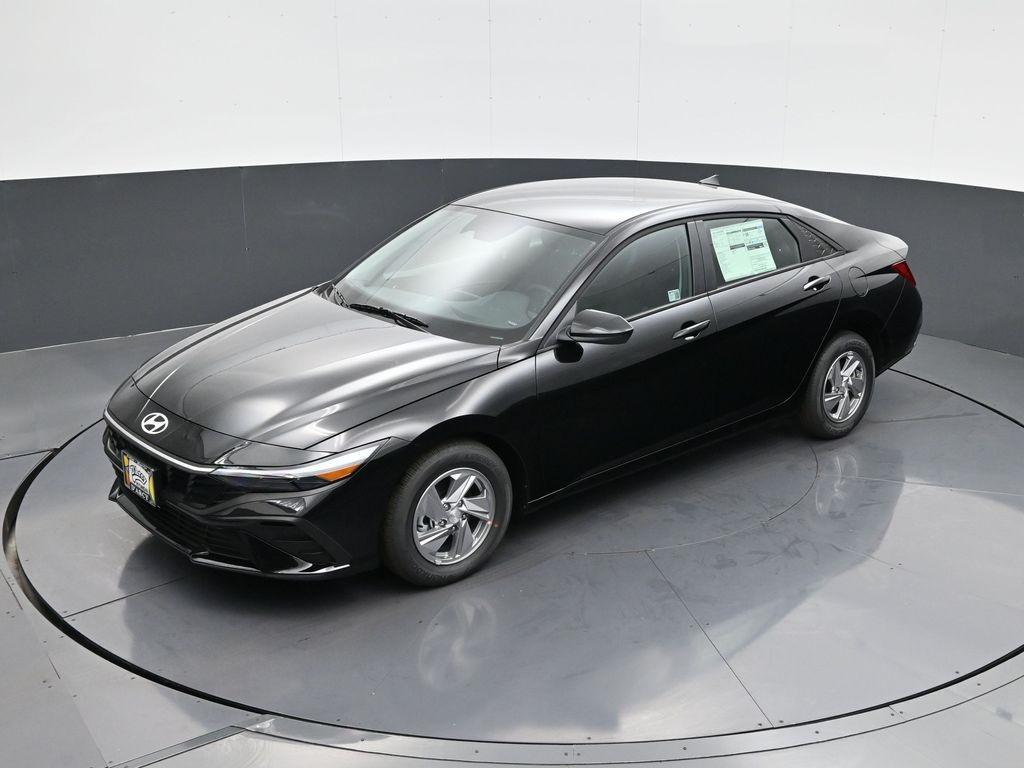 new 2025 Hyundai Elantra car, priced at $22,724