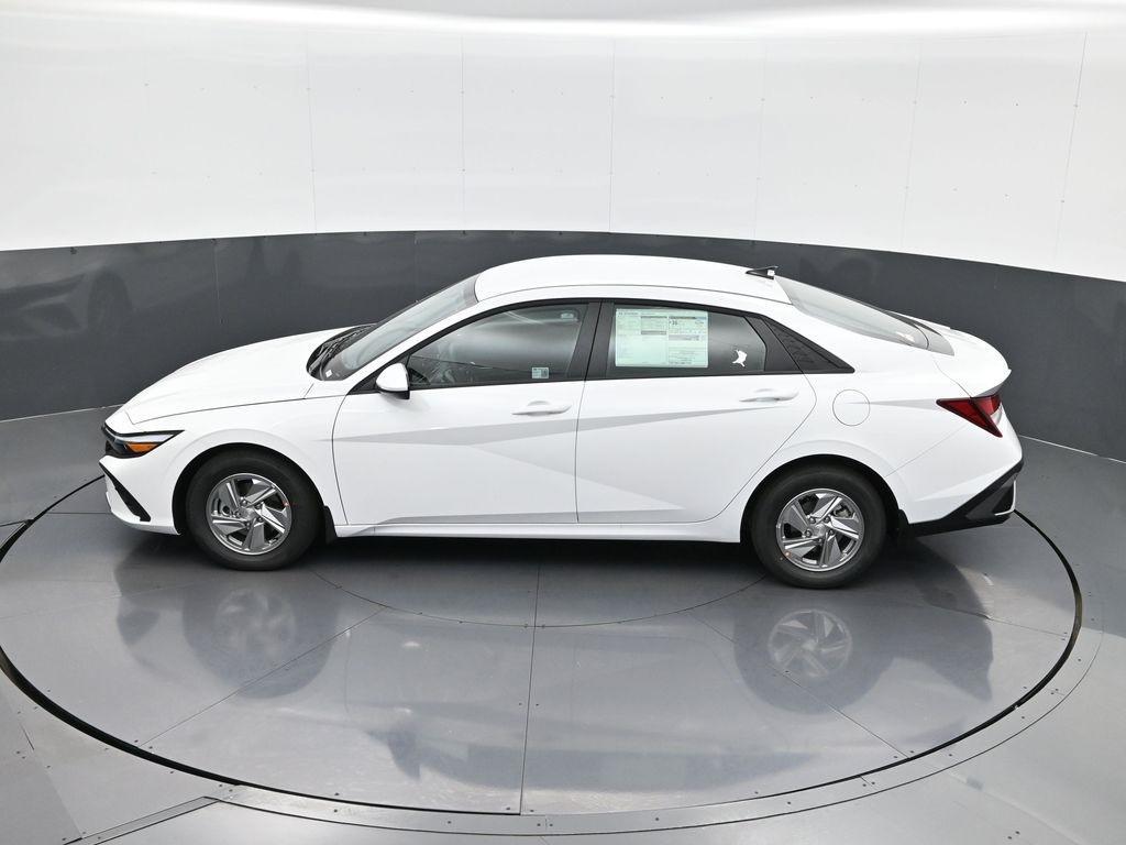 new 2025 Hyundai Elantra car, priced at $22,158