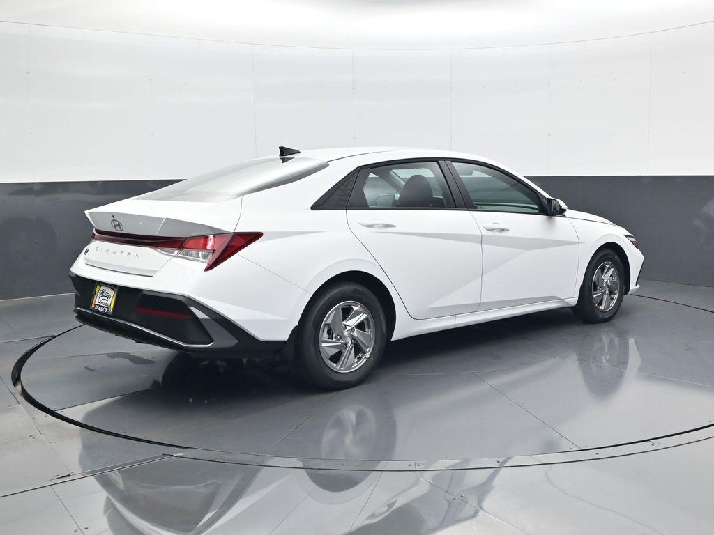 new 2025 Hyundai Elantra car, priced at $22,158