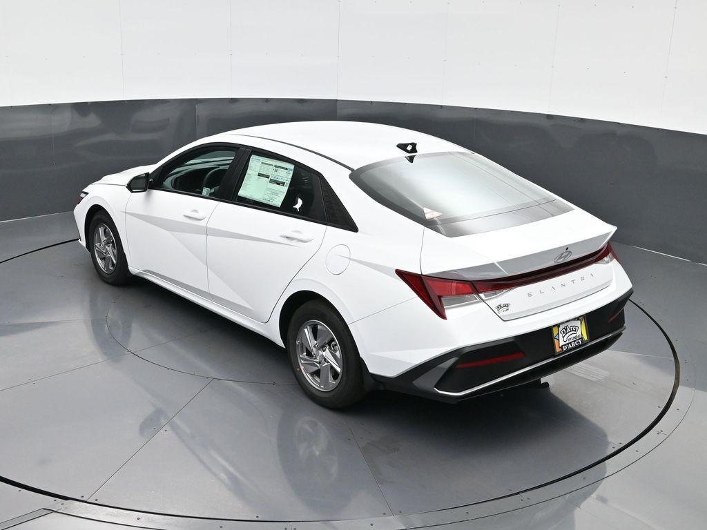 new 2025 Hyundai Elantra car, priced at $22,158