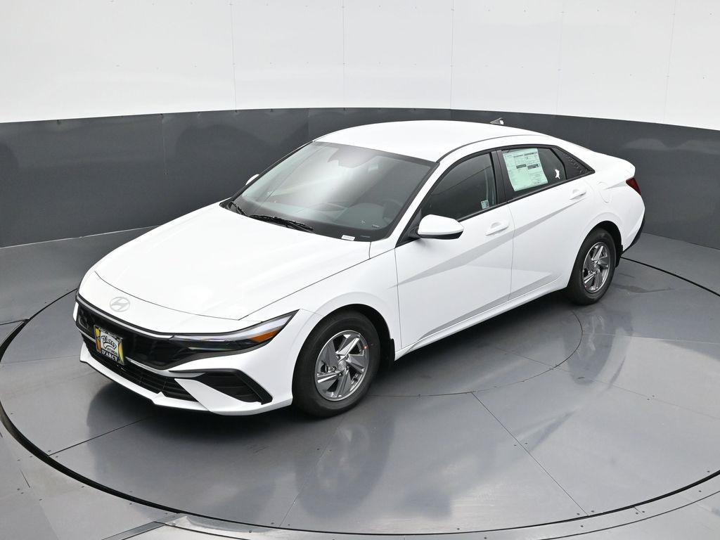 new 2025 Hyundai Elantra car, priced at $22,158