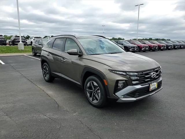 new 2025 Hyundai TUCSON Hybrid car, priced at $36,586