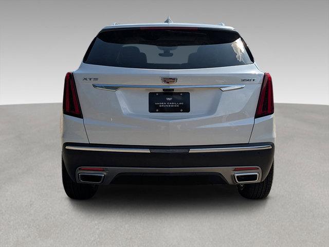 new 2025 Cadillac XT5 car, priced at $56,041