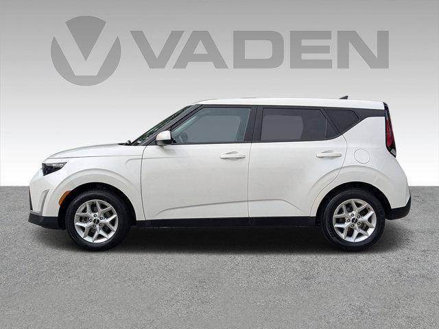 used 2023 Kia Soul car, priced at $18,956