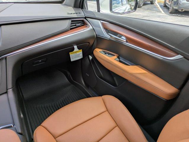 new 2025 Cadillac XT5 car, priced at $56,739