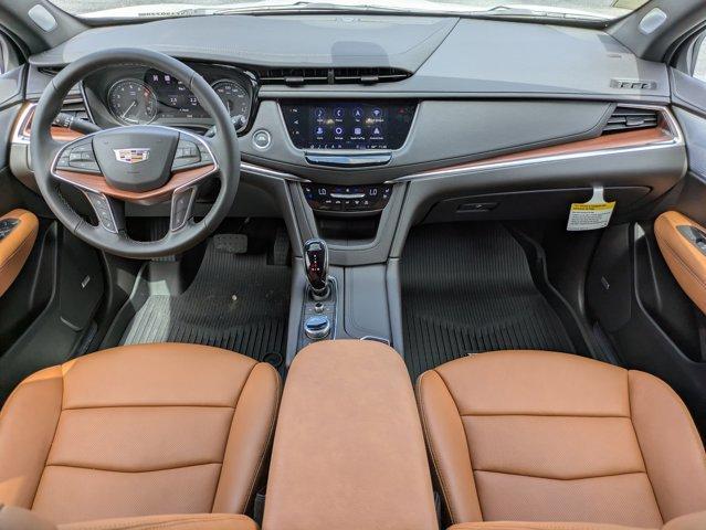 new 2025 Cadillac XT5 car, priced at $56,739