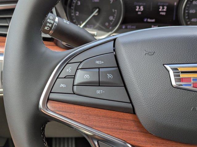 new 2025 Cadillac XT5 car, priced at $56,739