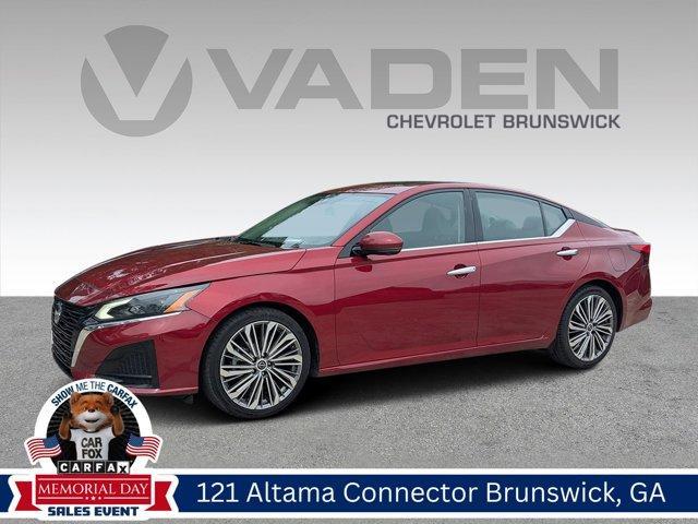 used 2023 Nissan Altima car, priced at $25,025