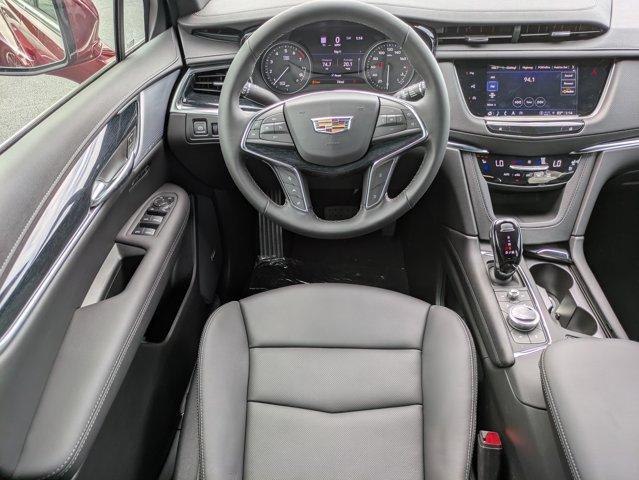 new 2025 Cadillac XT5 car, priced at $51,905
