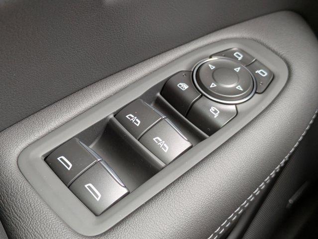 new 2025 Cadillac XT5 car, priced at $51,905