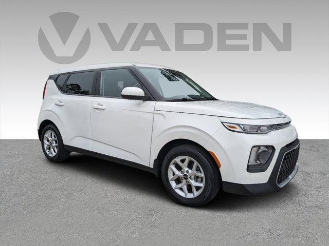 used 2022 Kia Soul car, priced at $17,818