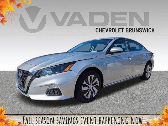 used 2022 Nissan Altima car, priced at $18,250