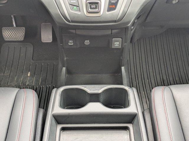 used 2024 Honda Odyssey car, priced at $38,999