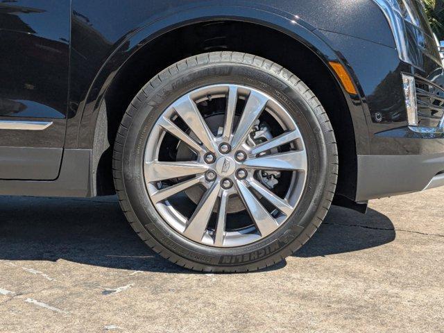 new 2025 Cadillac XT5 car, priced at $52,472