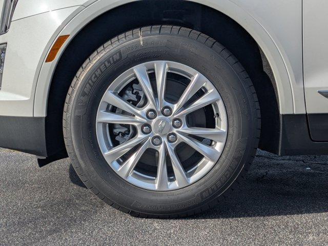 new 2025 Cadillac XT5 car, priced at $45,763